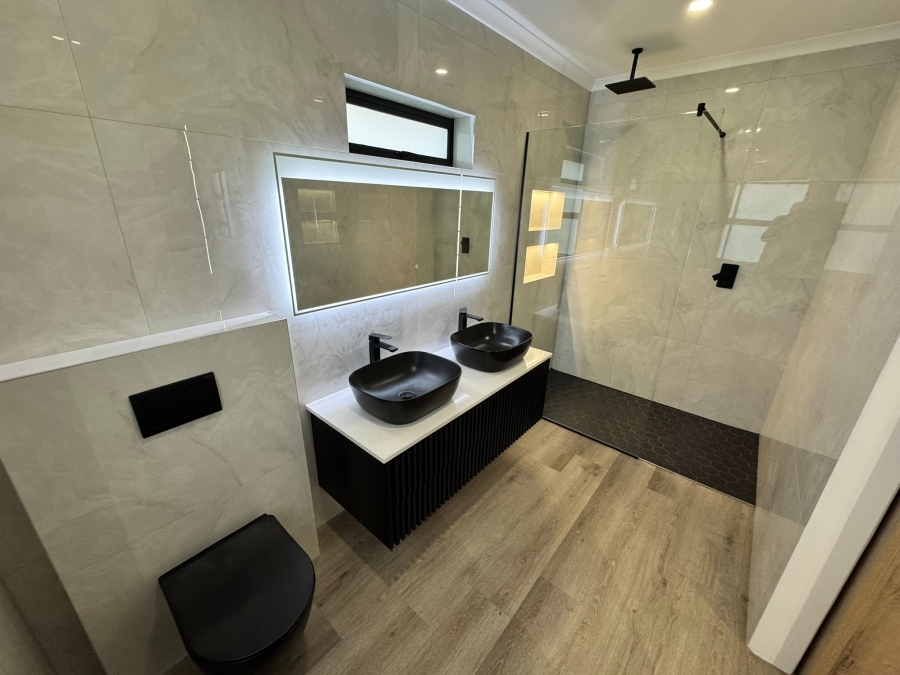 4 Bedroom Property for Sale in Sandown Western Cape